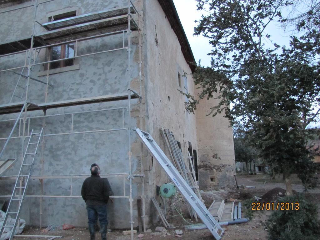 Saint-Rémy-de-Chargnat Chateau Des Aiguilles מראה חיצוני תמונה